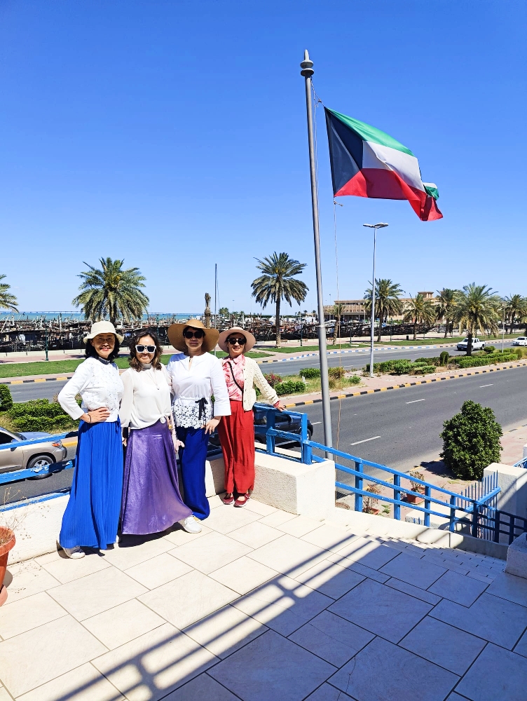 Kuwait Half Day City & Desert Licensed Tour Guide Pickup&Dropoff - Image - 1646